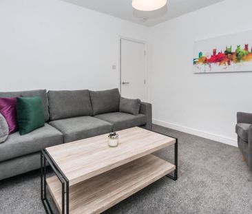 4 bedroom house to rent - Photo 1