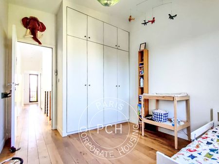 Tout savoir sur cette maison dans le quartier Agent Sarre-Centre-Les Vallées-La Garenne, à Colombes - Photo 2