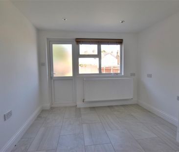 Kings Avenue, Watford - Photo 6