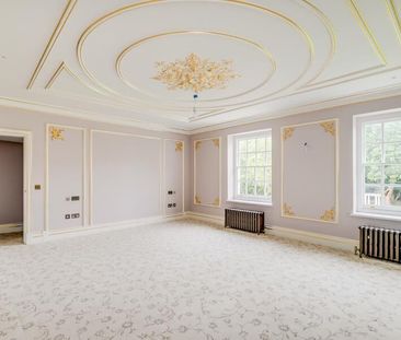 12 Bedroom Detached House To Let - Photo 1