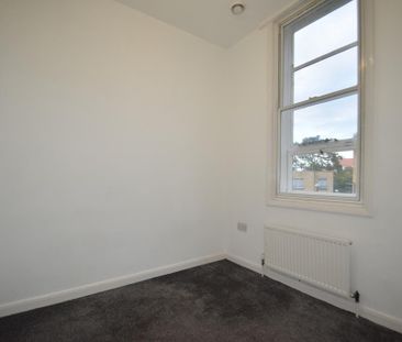3 bedroom end of terrace house to rent - Photo 5