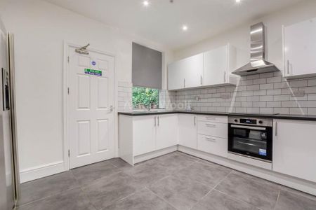 4 bedroom house share to rent - Photo 3