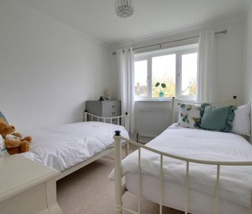 4 bedroom detached house to rent - Photo 4
