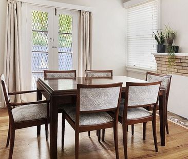 57 Sternberg Street, Kennington - Photo 2