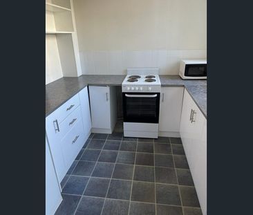 🌆 Prime Location! 2-Bedroom Unit Close to Westfield Garden City – $... - Photo 3