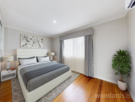 Modern Comfort and Convenience in Prime Balwyn Location - Photo 5