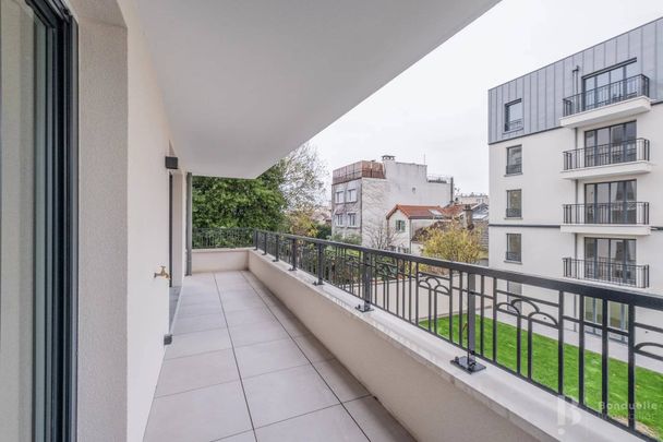 Rental Apartment Suresnes - Photo 1