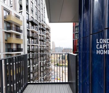 Cascade Apartments, Cascade Way, London, W12 - Photo 4