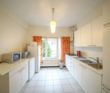 Ruim hoekappartement met 2 slaapkamers in kleinschalige residentie - Photo 4