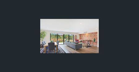 COORPAROO – MODERN, STYLISH EXECUTIVE HOME I 4 BEDROOMS I BREAK LEASE - Photo 3