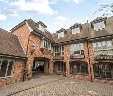 Roundhouse Court, Lymington, Hampshire, SO41 flat to rent - Photo 4