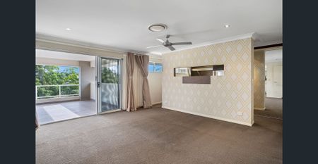 Impressive Family Residence with Superior Lake Views! - Photo 3