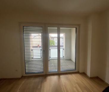 Schöne Drei-Zimmer-Wohnung mit Loggia! - Photo 1