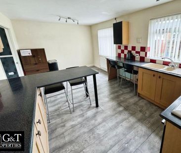 3 bedroom terraced house to rent - Photo 2