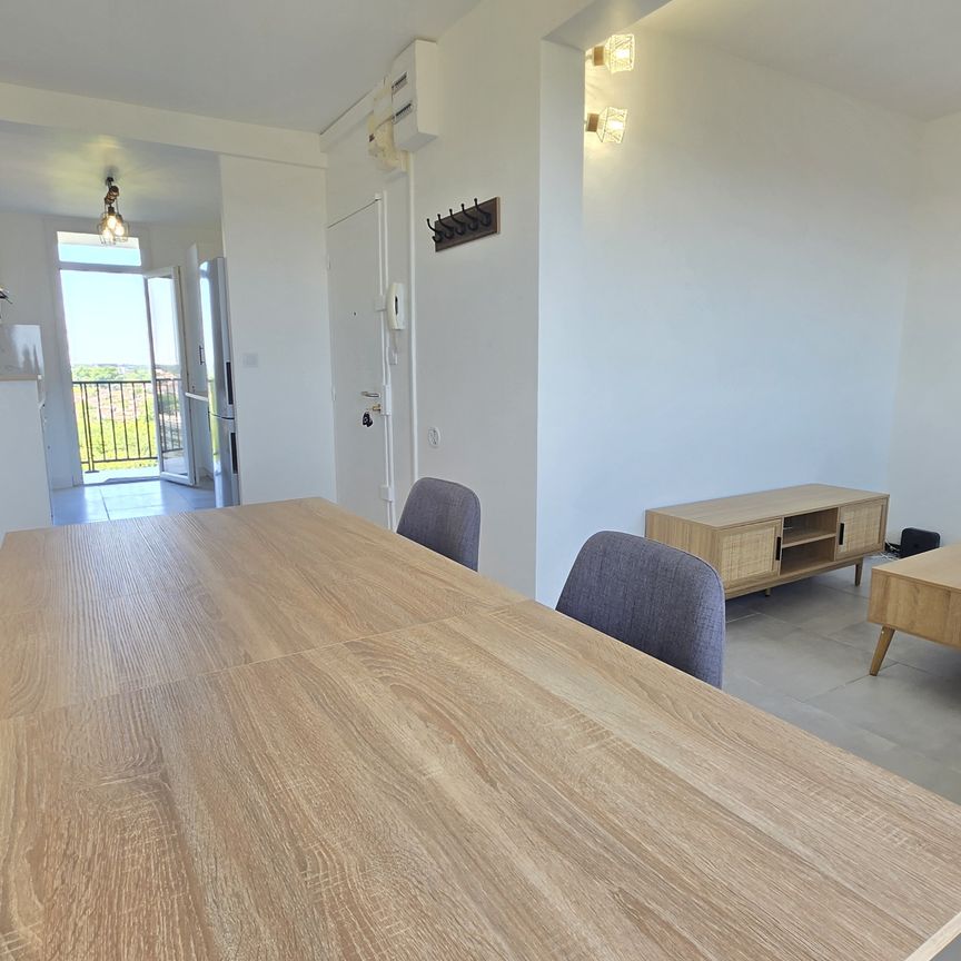 Location Appartement 4 pièces 71m² TALENCE 33400 - Photo 1