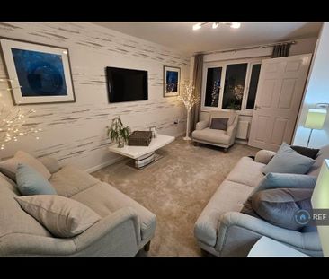 3 bedroom semi-detached house to rent - Photo 2
