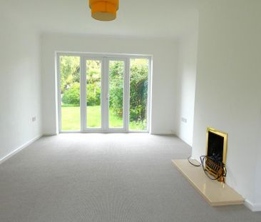 3 bedroom semi-detached house to rent - Photo 3