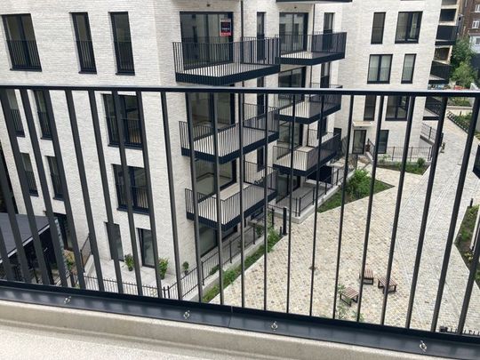Appartement te huur - Photo 1