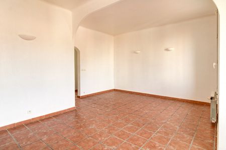 Location appartement 2 pièces, 56.13m², Toulon - Photo 2