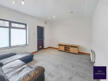 Rochdale Road, Middleton, Manchester, M24 - Photo 4