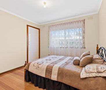 Quiet Court Location - Solid Brick Home - Photo 4