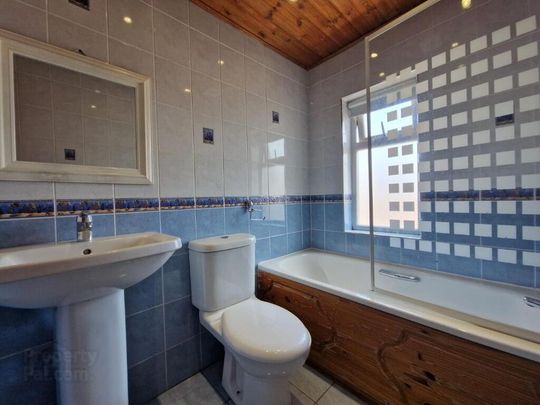 28 Voltaire Gardens, Belfast, BT36 7EY - Photo 1
