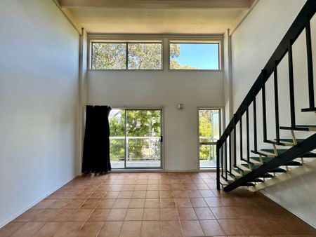 Loft Style Apartment - Mt Eden - Photo 3