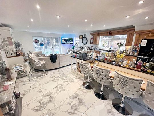 Ash Meadows, Washington , Washington, Washington, NE38 9HN - Photo 1