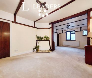 2 bedroom bungalow to rent North Crescent, SS2 - Photo 2