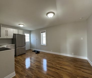 For Lease - 899 Lakeshore Road Unit# Upper, Mississauga, Ontario - Photo 5