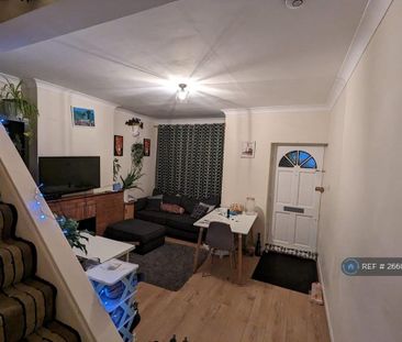 2 bedroom end of terrace house to rent - Photo 1