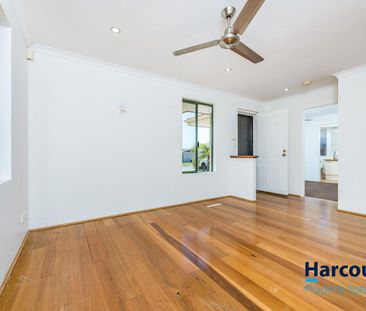 Coastal Living in a Prime Location - Photo 3