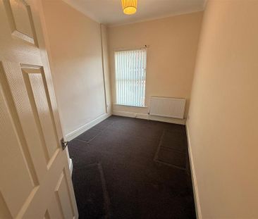 4 bedroom terraced house to rent - Photo 4