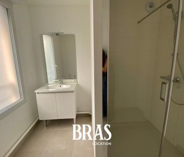 Location Appartement 4 pièces 70m² LA CHAPELLE SUR ERDRE 44240 - Photo 4