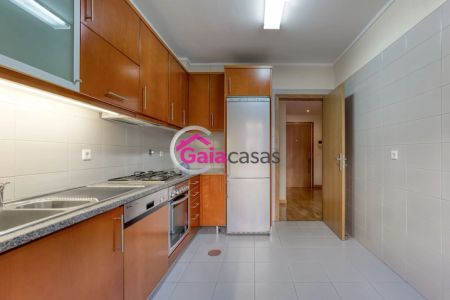 Apartamento T1+1 em condomínio fechado - Photo 3
