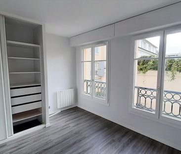 location Appartement T3 DE 73.15m² À VERSAILLES - Photo 2