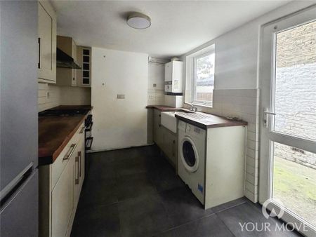 3 bedroom terraced house to rent - Photo 5