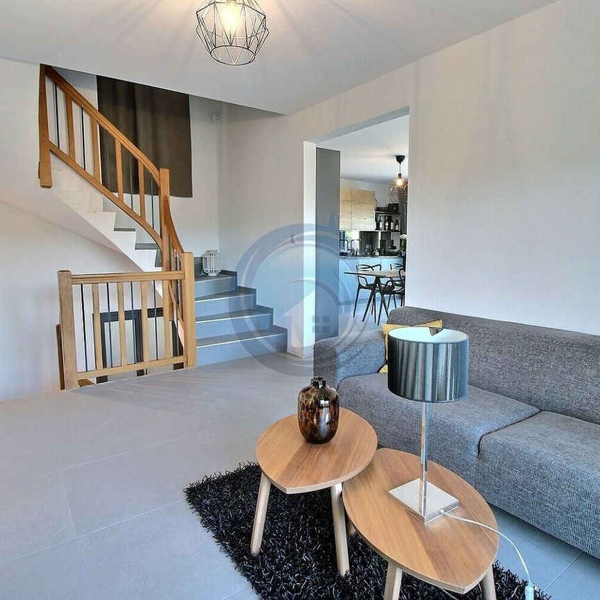 MAGNIFIQUE APPARTEMENT DUPLEX DE 4,5 PIÈCES AVEC JARDIN - Foto 1