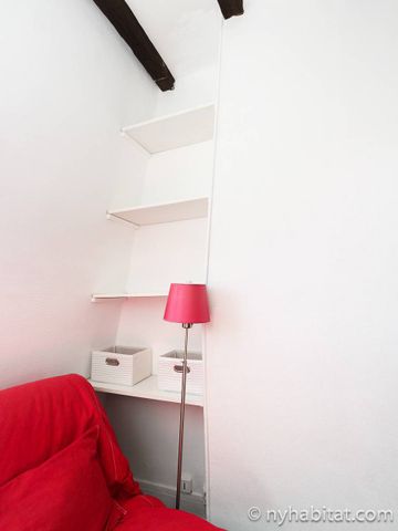 Logement à Paris, Location meublée - Photo 2