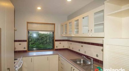 Bright Sunny Two Storey Townhouse - Photo 2