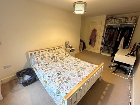 1 bedroom flat to rent - Photo 2