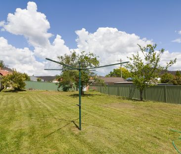 Modern, Sleek & Stylish - Photo 1