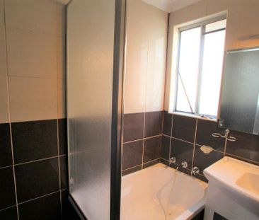 LOCATION !!! LOCATION !!! 4 BEDROOMS HOUSE IN QUIET STREET - SHORT ... - Photo 2