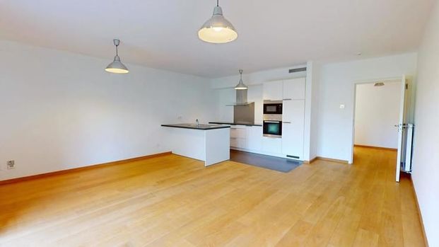 Appartement te huur - Photo 1