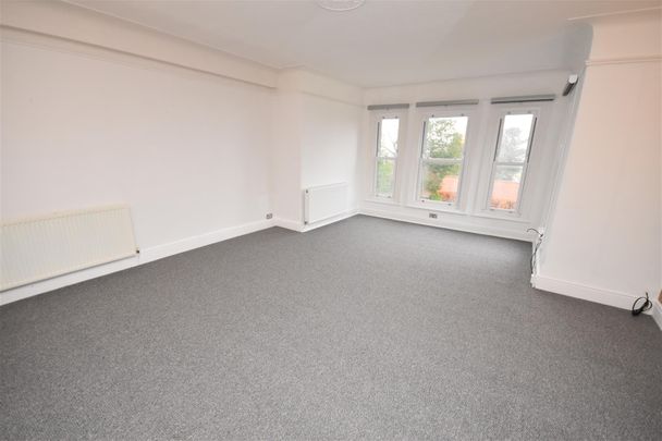 Farr Hall Drive, Lower Heswall - Photo 1