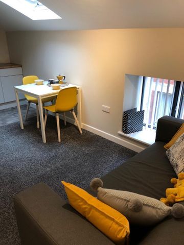 1 bedroom private hall to rent - Photo 2