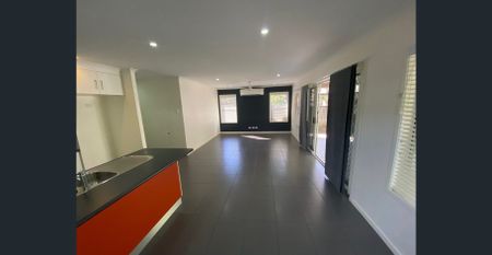 Immaculate 3-Bedroom Home with Outdoor Entertaining & Great Location - Photo 2