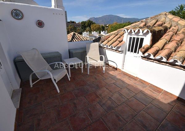 Town House for long term rent in El Padron, Estepona East