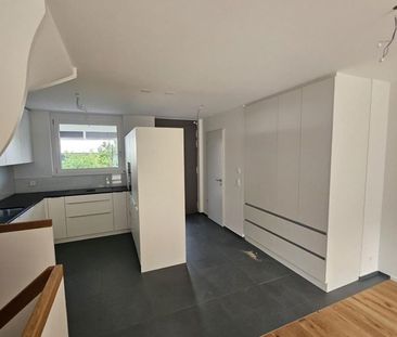 Modernes 5.5-Zimmer-Reihenhaus mit Garten in Ettingen - Erstbezug - Photo 1