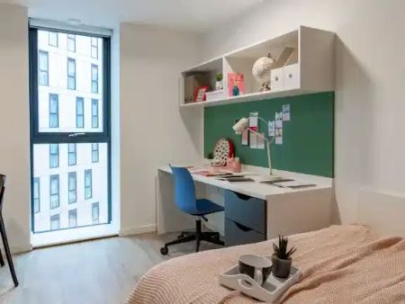 Gold Studio - Photo 3